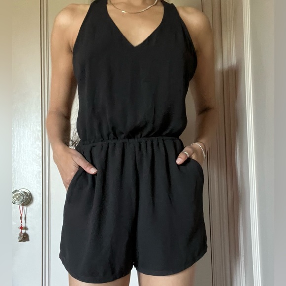 Forever 21 Backless Black Romper/ shorts jumpsuit with pockets - Picture 4 of 6